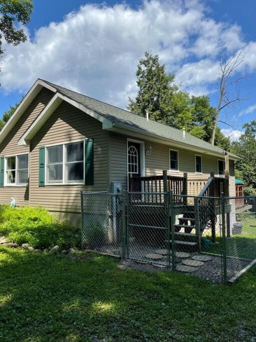 Falls Edge Farm Cottage Benton Exterior photo